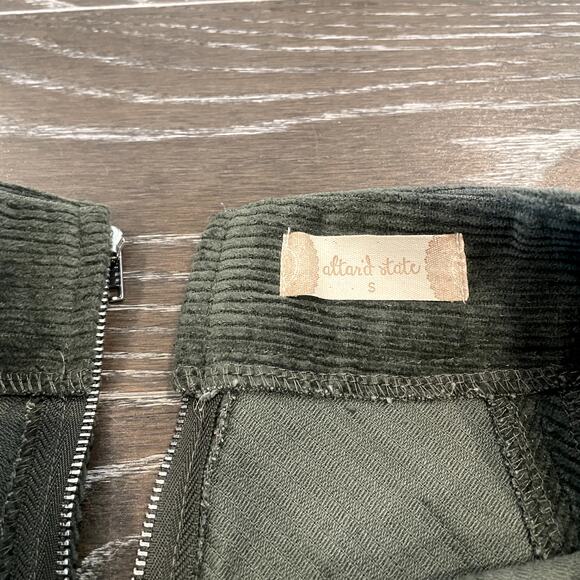 Broken Zipper NWT Altard State Leann Corduroy Skirt Olive Green Women Size Small - Picture 5 of 10
